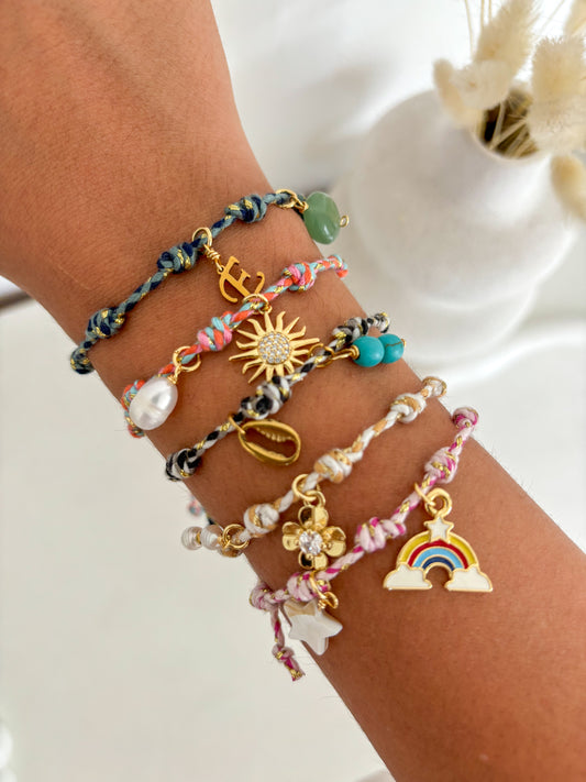 Pulsera encanto nudos